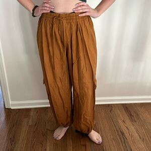 Free People golden rod color cargo ballon pants with cinch tie ankle Size M
